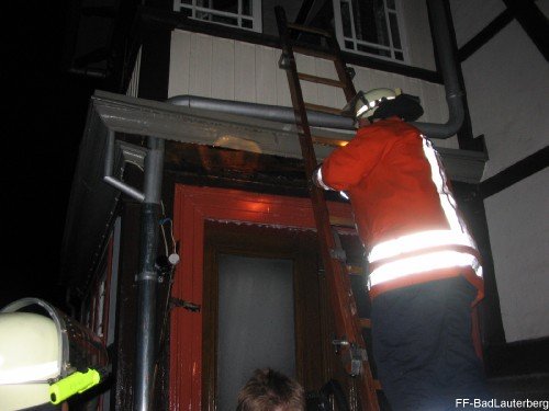 2009_08_09 Endstehungsbrand Erikastrasse 2 013